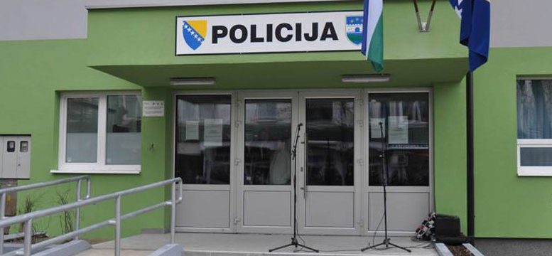 U Toku Potpisivanje Vansudskih Nagodbi Za Policiju — Radio Velkaton ...