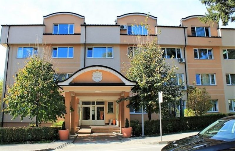 Načelnik Općine Velika Kladuša proglasio Budžet za 2024. godinu — Radio ...